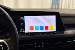 harmaa Volkswagen Golf 2023 kuva 22.