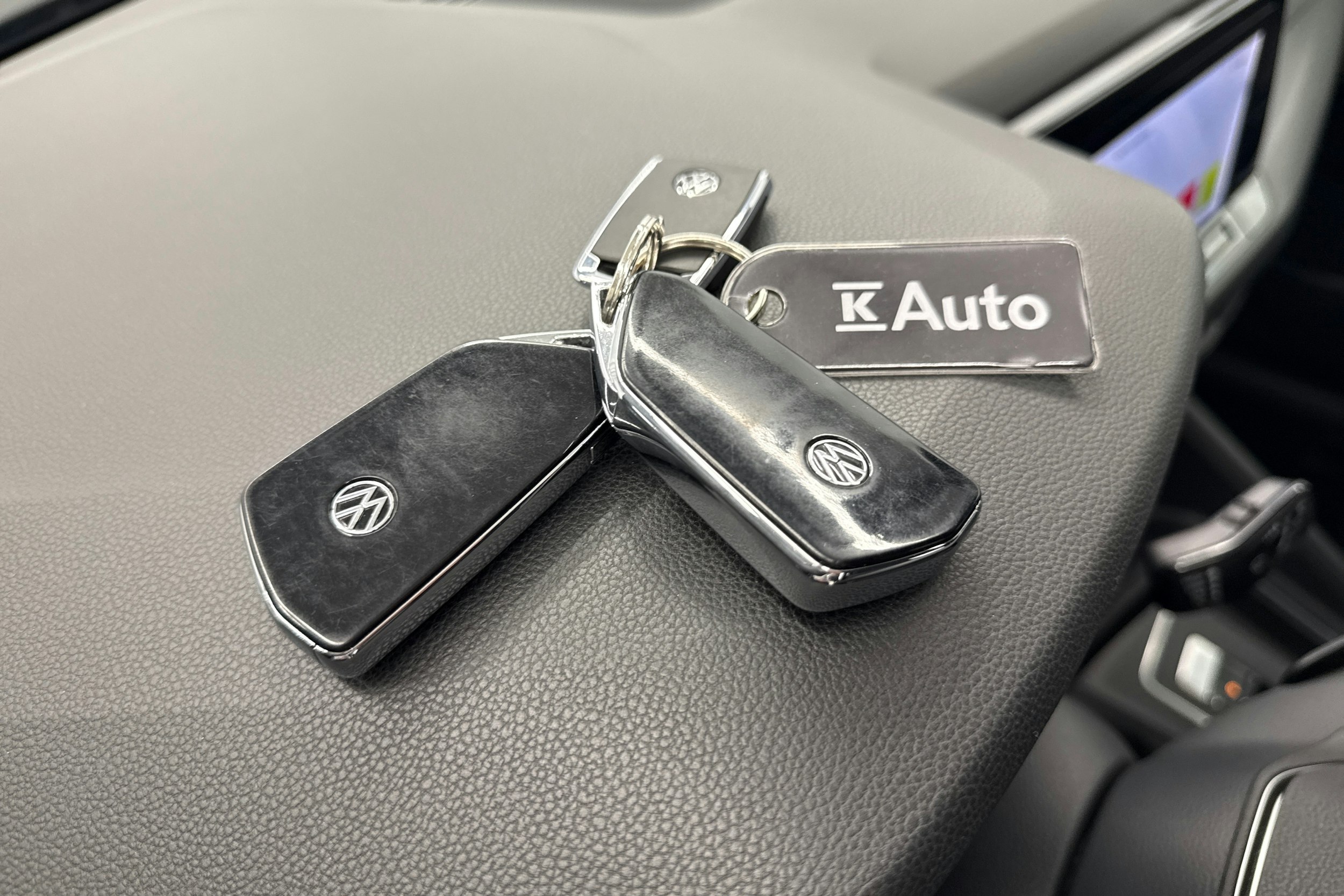 harmaa Volkswagen Golf 2023 kuva 27.