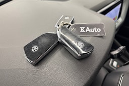 harmaa Volkswagen Golf 2023 kuva 27.