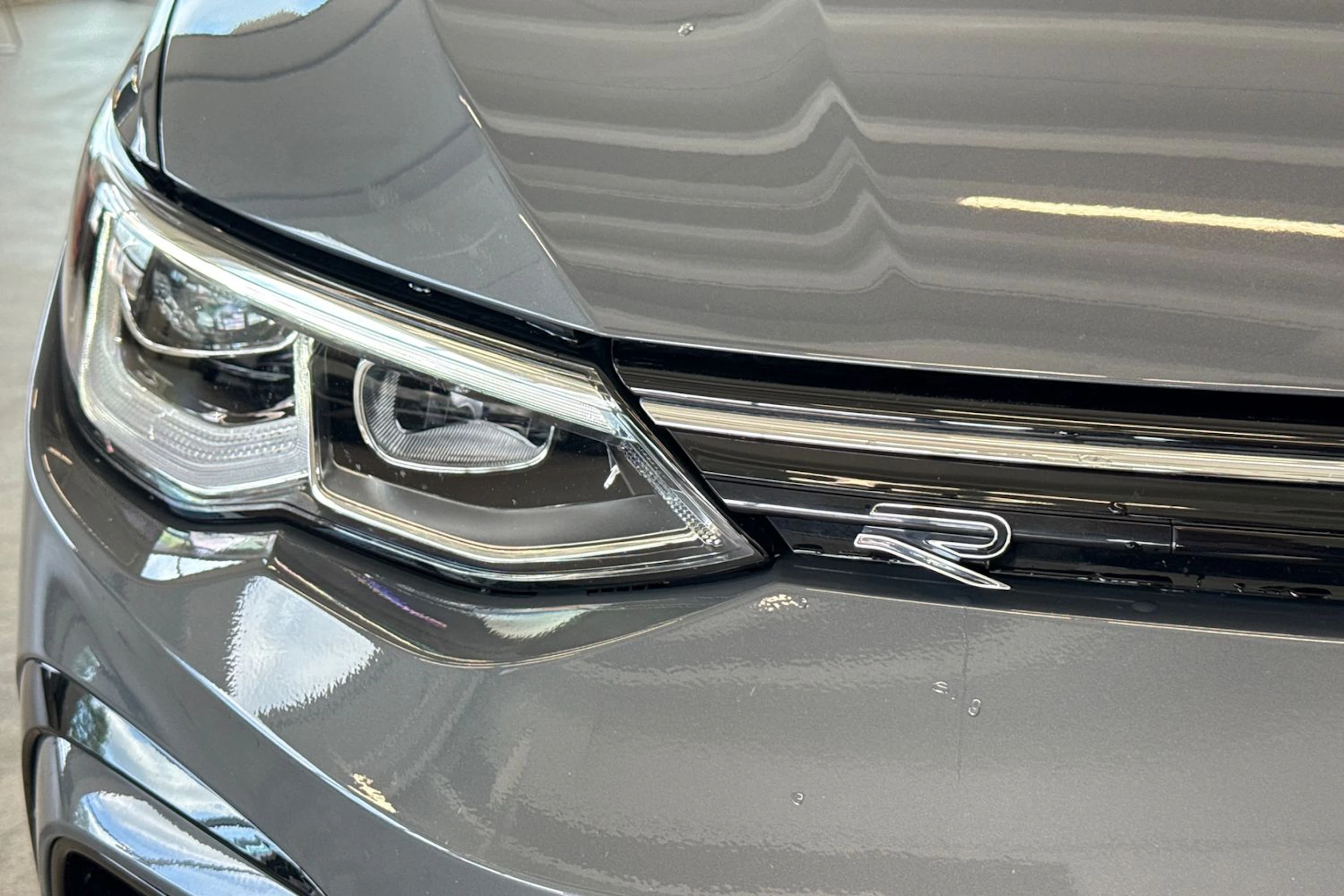harmaa Volkswagen Golf 2023 kuva 5.