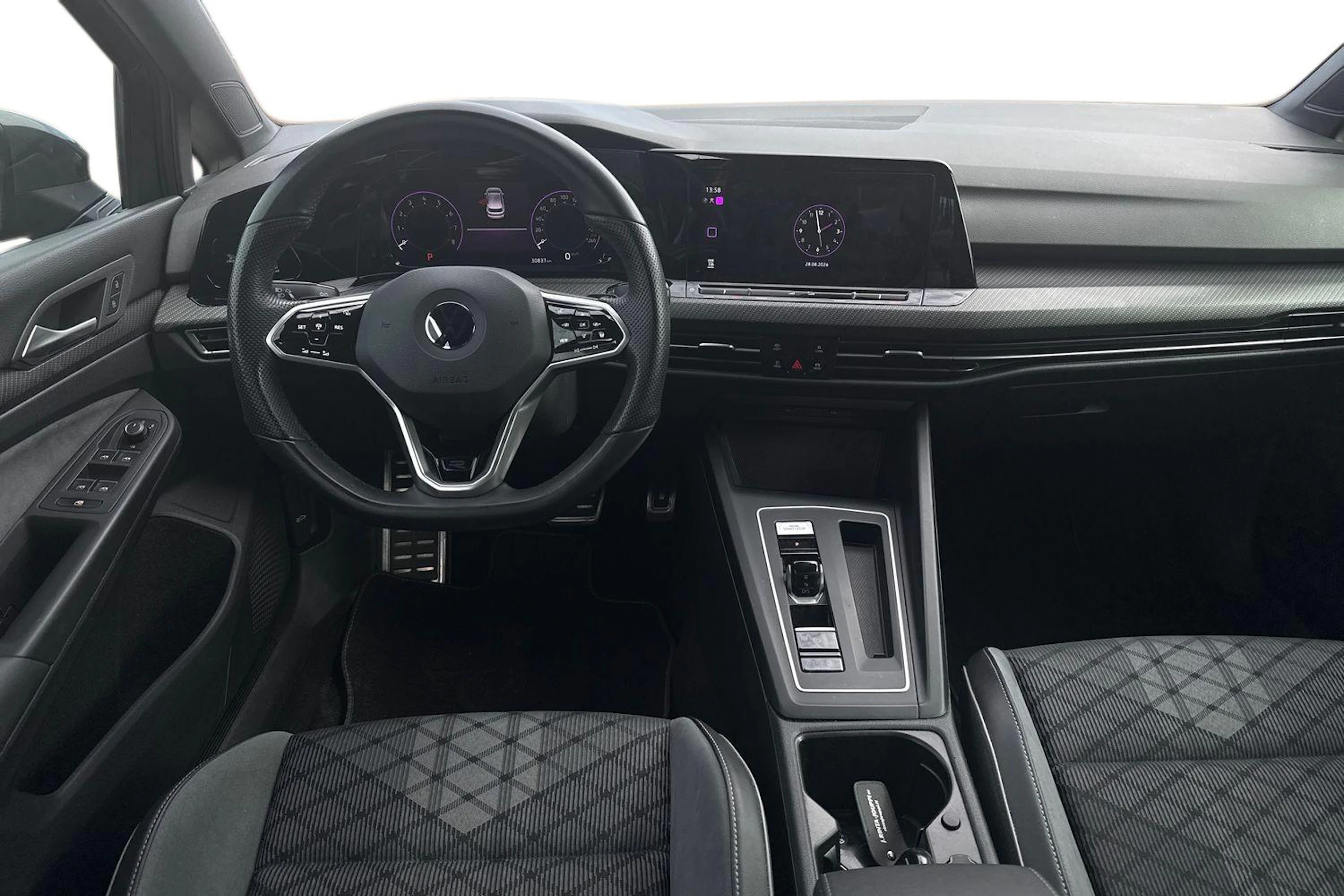 harmaa Volkswagen Golf 2023 kuva 7.