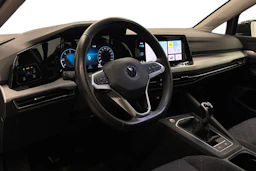 harmaa Volkswagen Golf 2023 kuva 6.