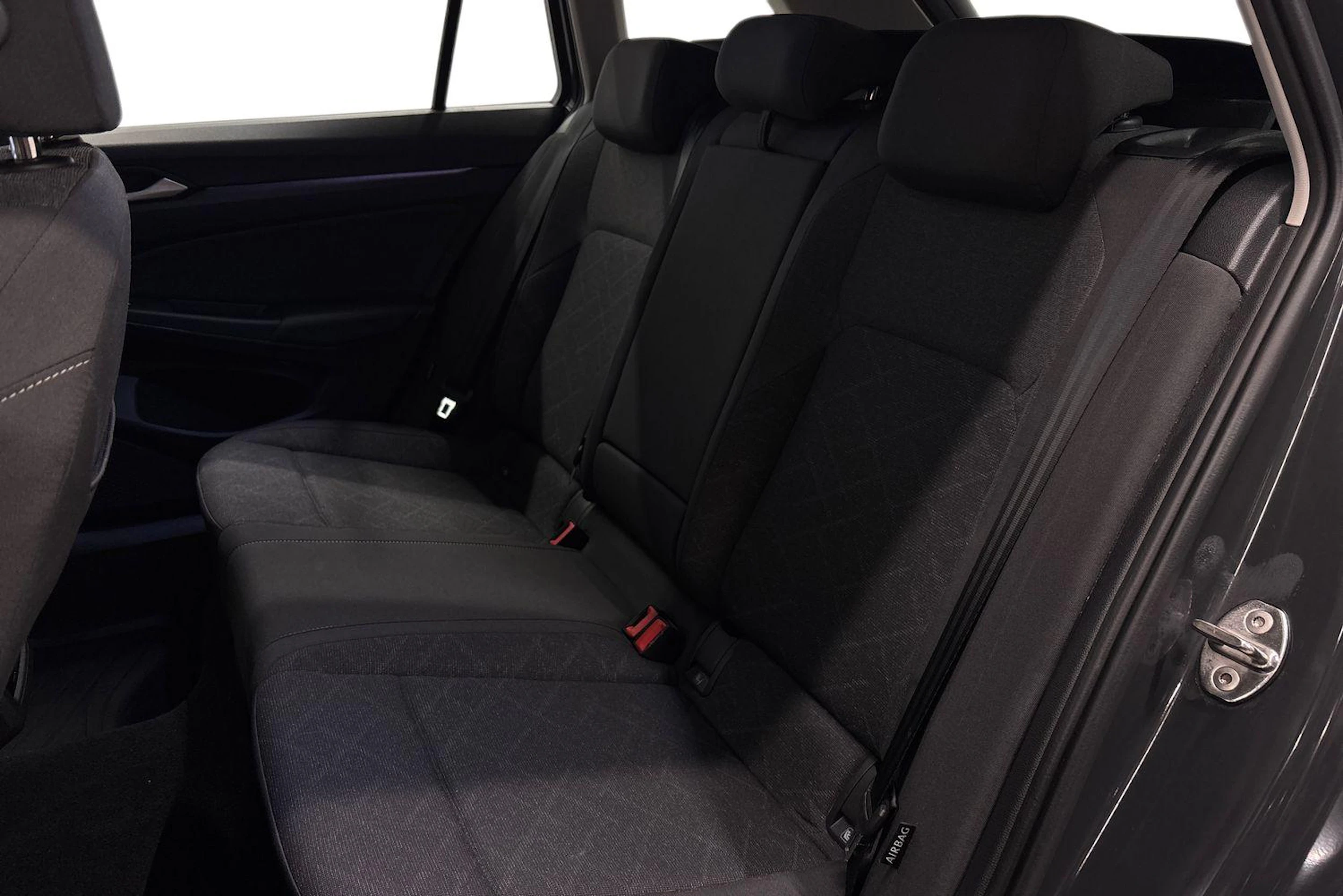 harmaa Volkswagen Golf 2023 kuva 8.