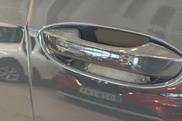 harmaa Volkswagen Golf 2024 kuva 22.