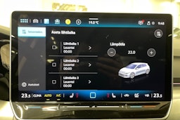 sininen Volkswagen Golf 2024 kuva 29.
