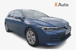 sininen Volkswagen Golf 2024 kuva 1.