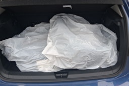 sininen Volkswagen Golf 2024 kuva 14.
