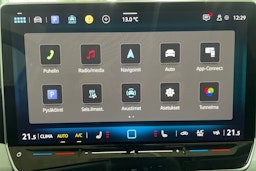 Valkoinen Volkswagen GOLF 2025 kuva 20.