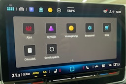 Valkoinen Volkswagen GOLF 2025 kuva 21.