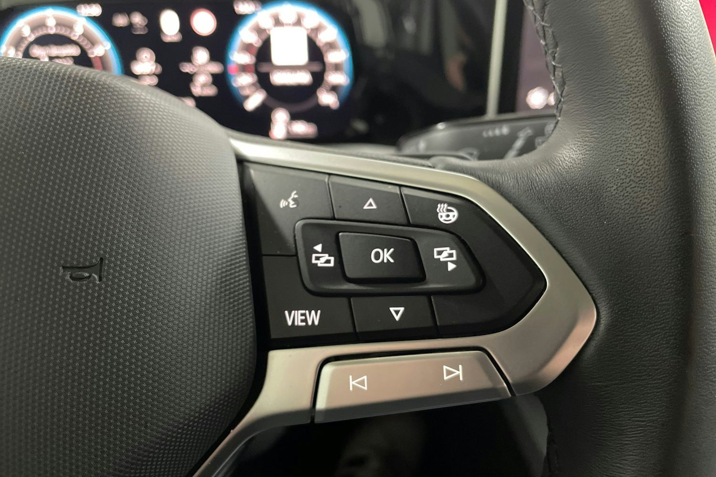 Valkoinen Volkswagen GOLF 2025 kuva 24.