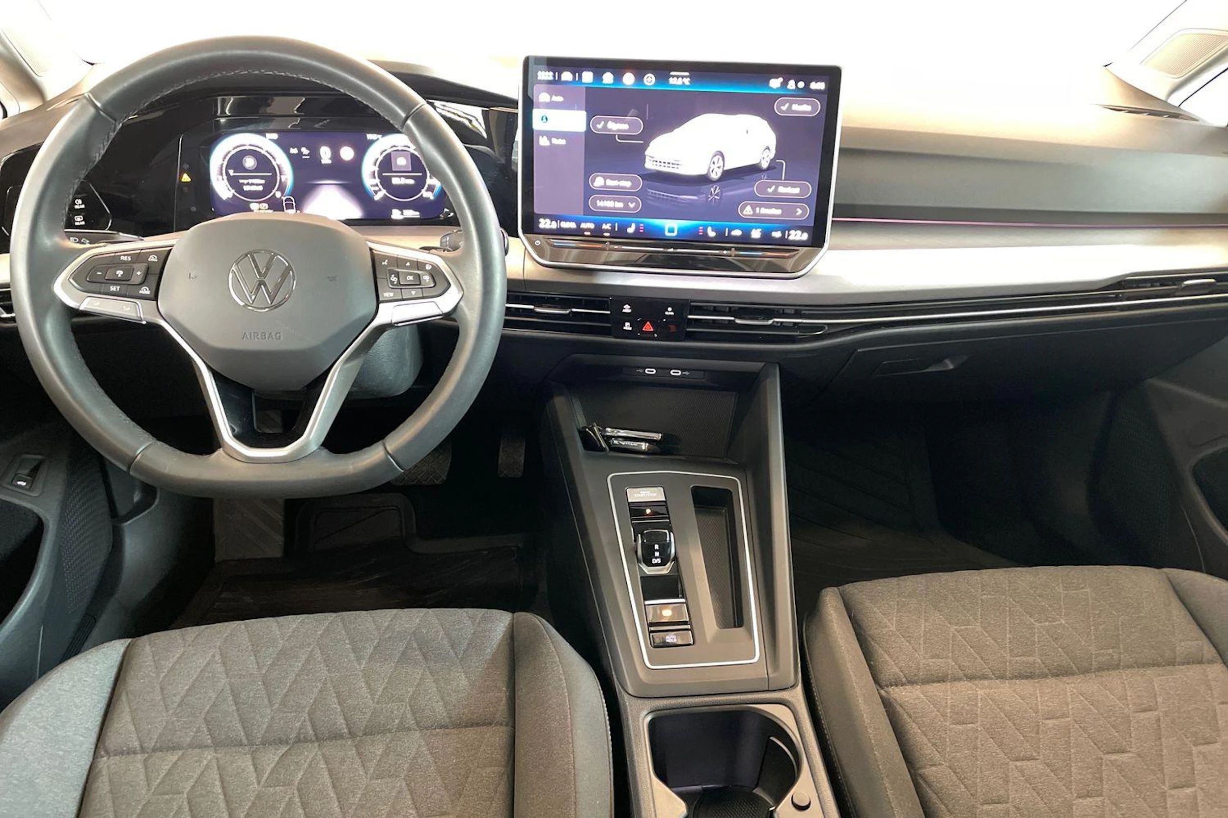 Harmaa Volkswagen GOLF 2025 kuva 7.