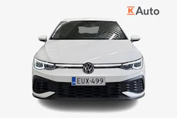 valkoinen Volkswagen Golf 2024 kuva 4.