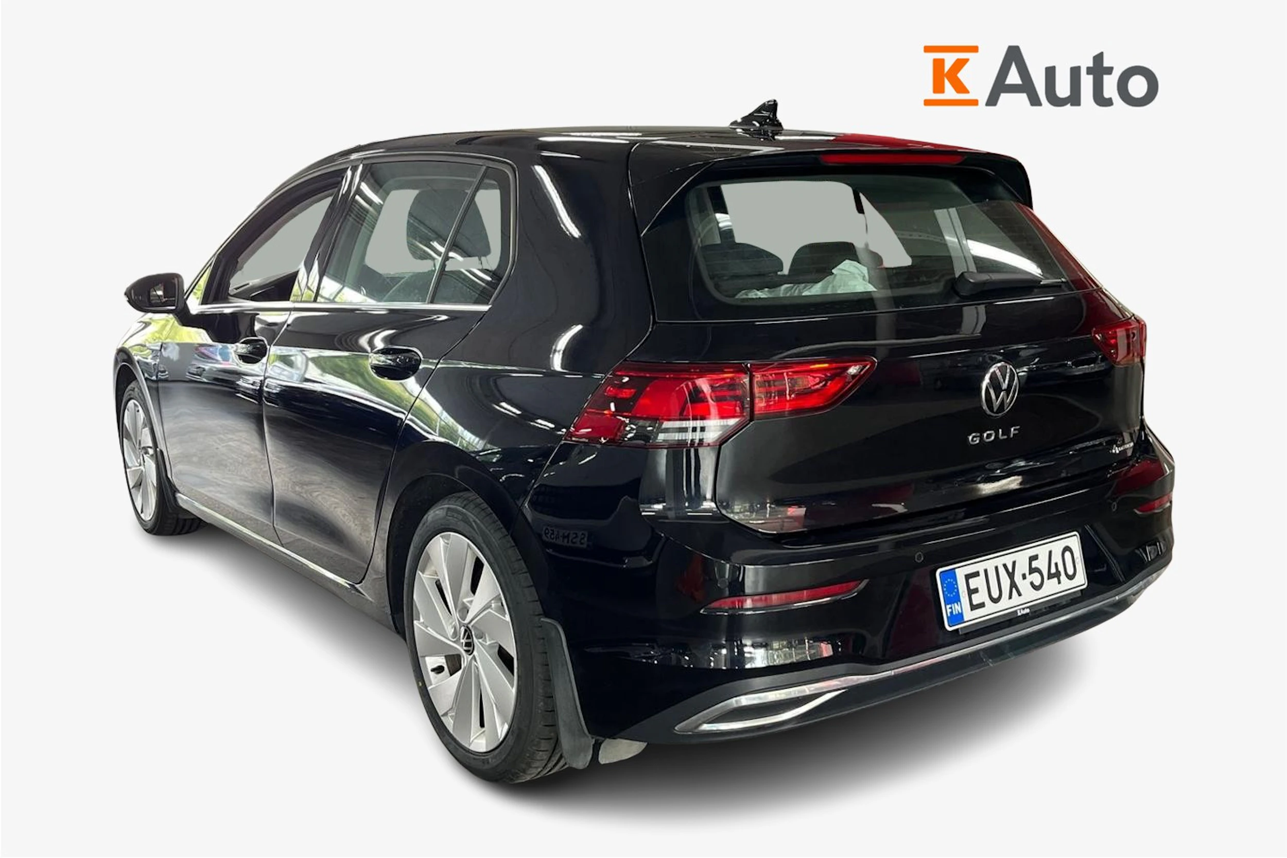 musta Volkswagen GOLF 2024 kuva 2.