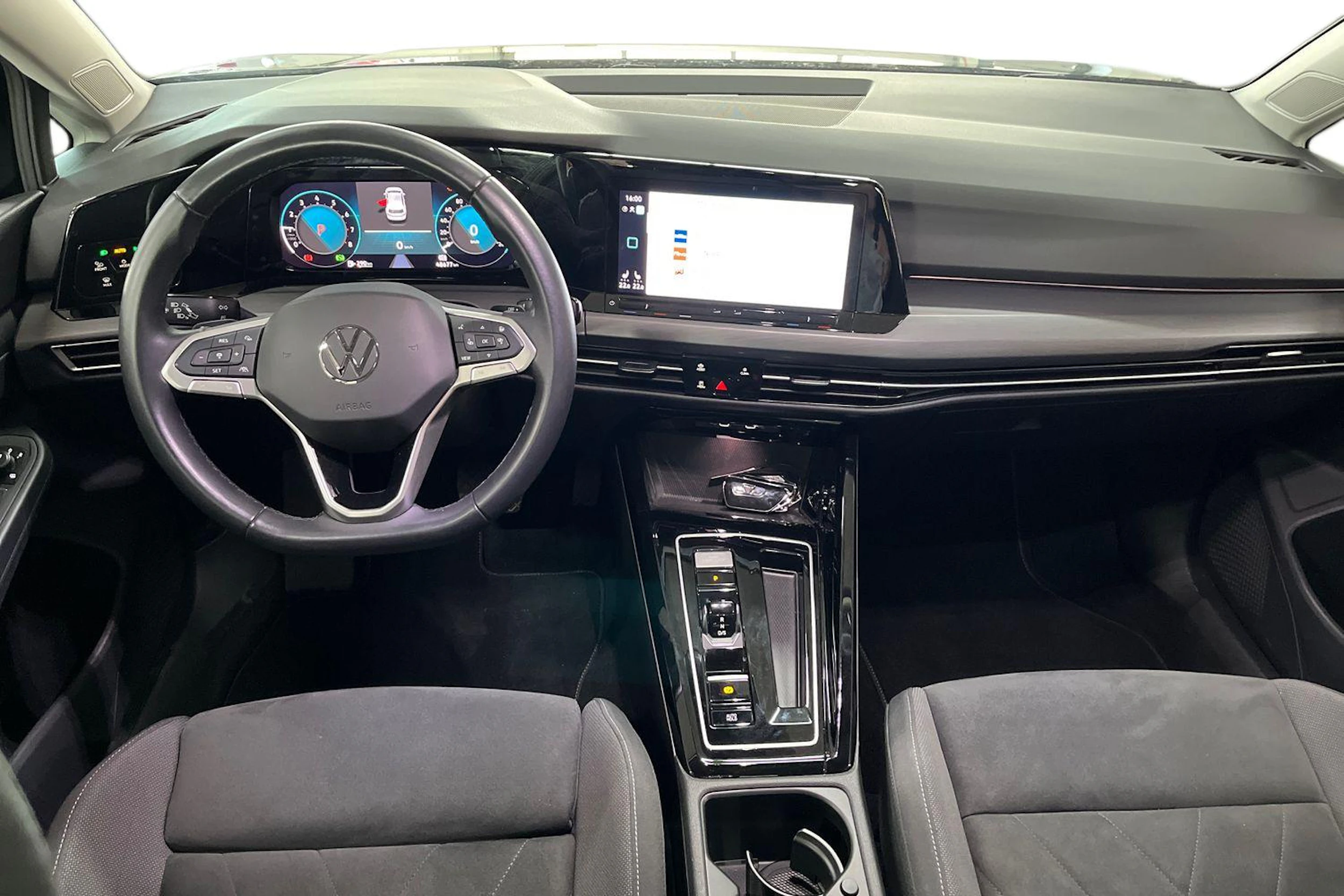musta Volkswagen GOLF 2024 kuva 7.