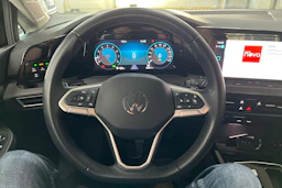 musta Volkswagen GOLF 2024 kuva 11.