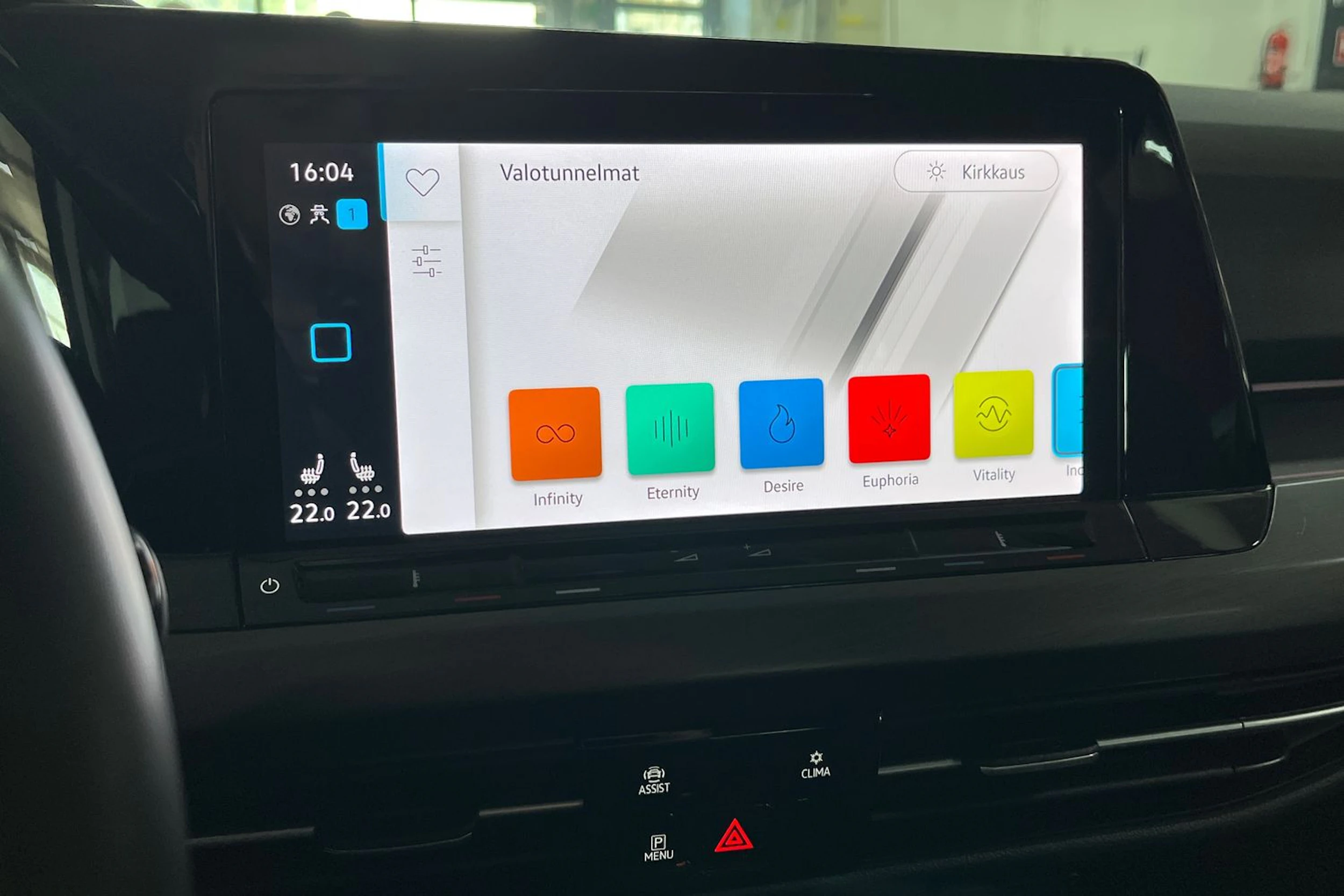 musta Volkswagen GOLF 2024 kuva 18.