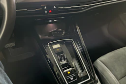 musta Volkswagen GOLF 2024 kuva 20.