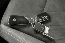 musta Volkswagen GOLF 2024 kuva 21.