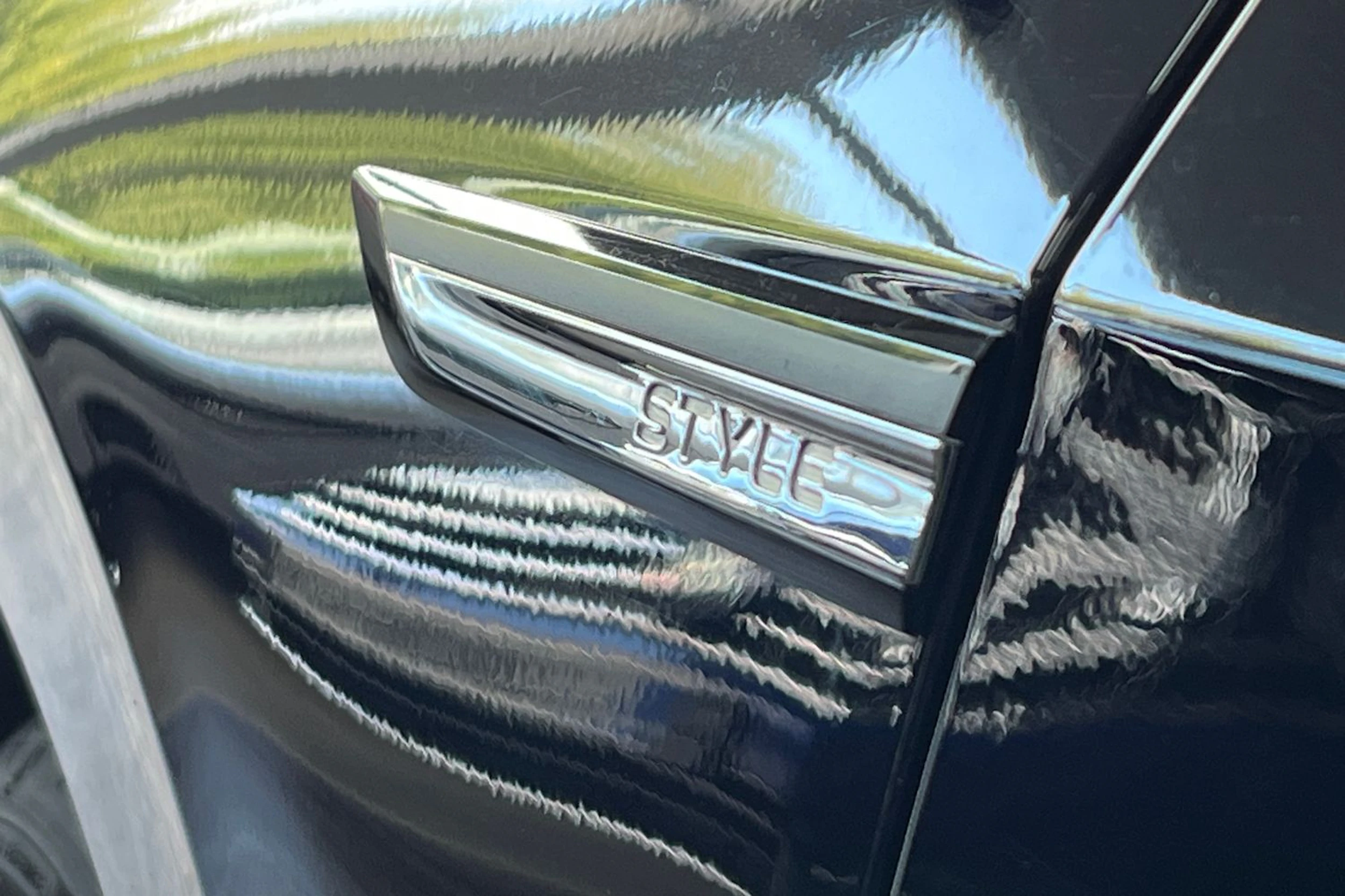 musta Volkswagen GOLF 2024 kuva 22.