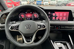 met. harmaa Volkswagen Golf 2024 kuva 5.