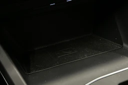 harmaa Volkswagen Golf 2024 kuva 28.