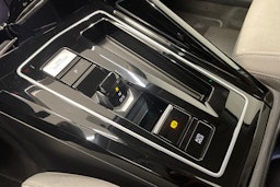 hopea Volkswagen Golf 2024 kuva 14.