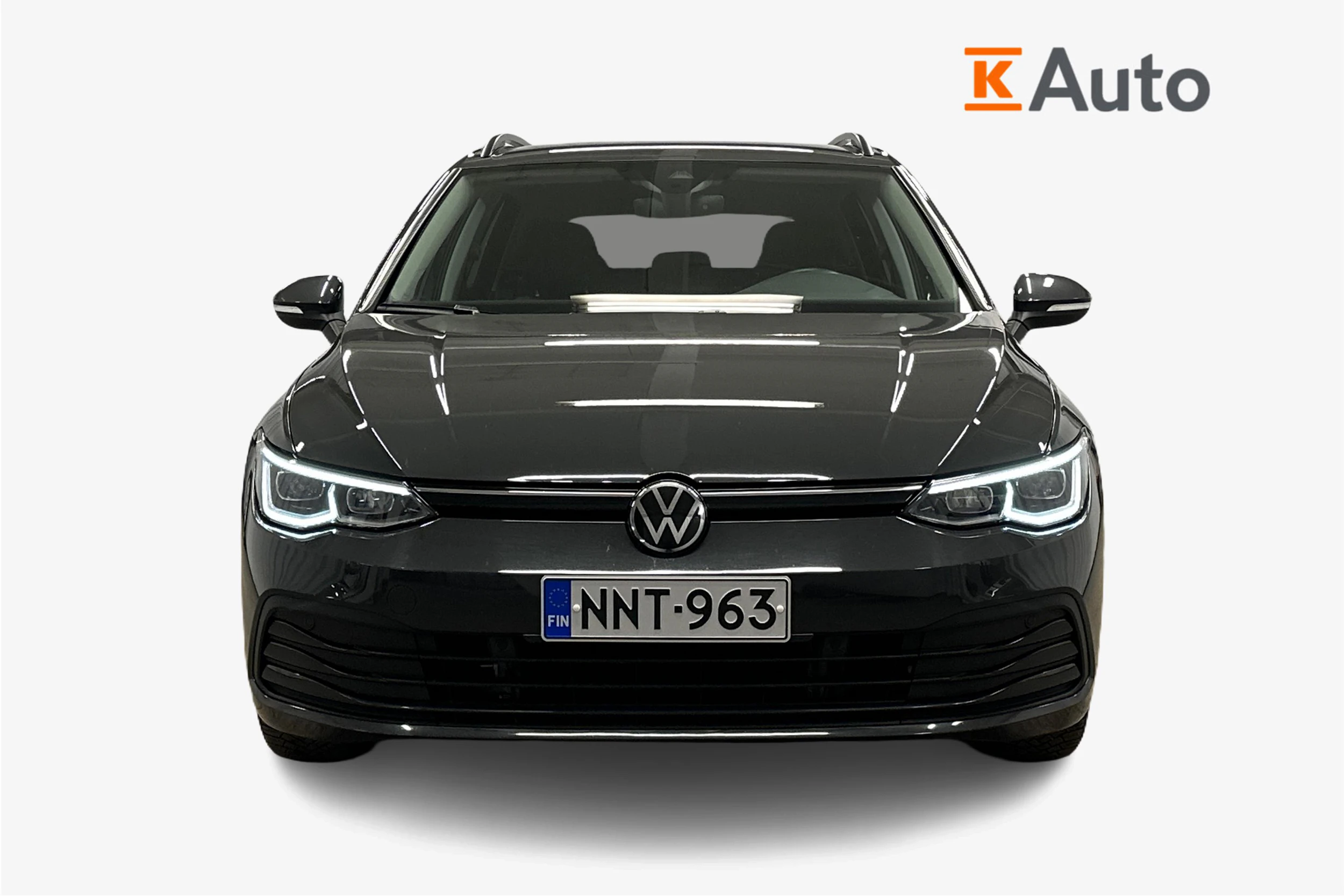 harmaa Volkswagen Golf 2024 kuva 4.