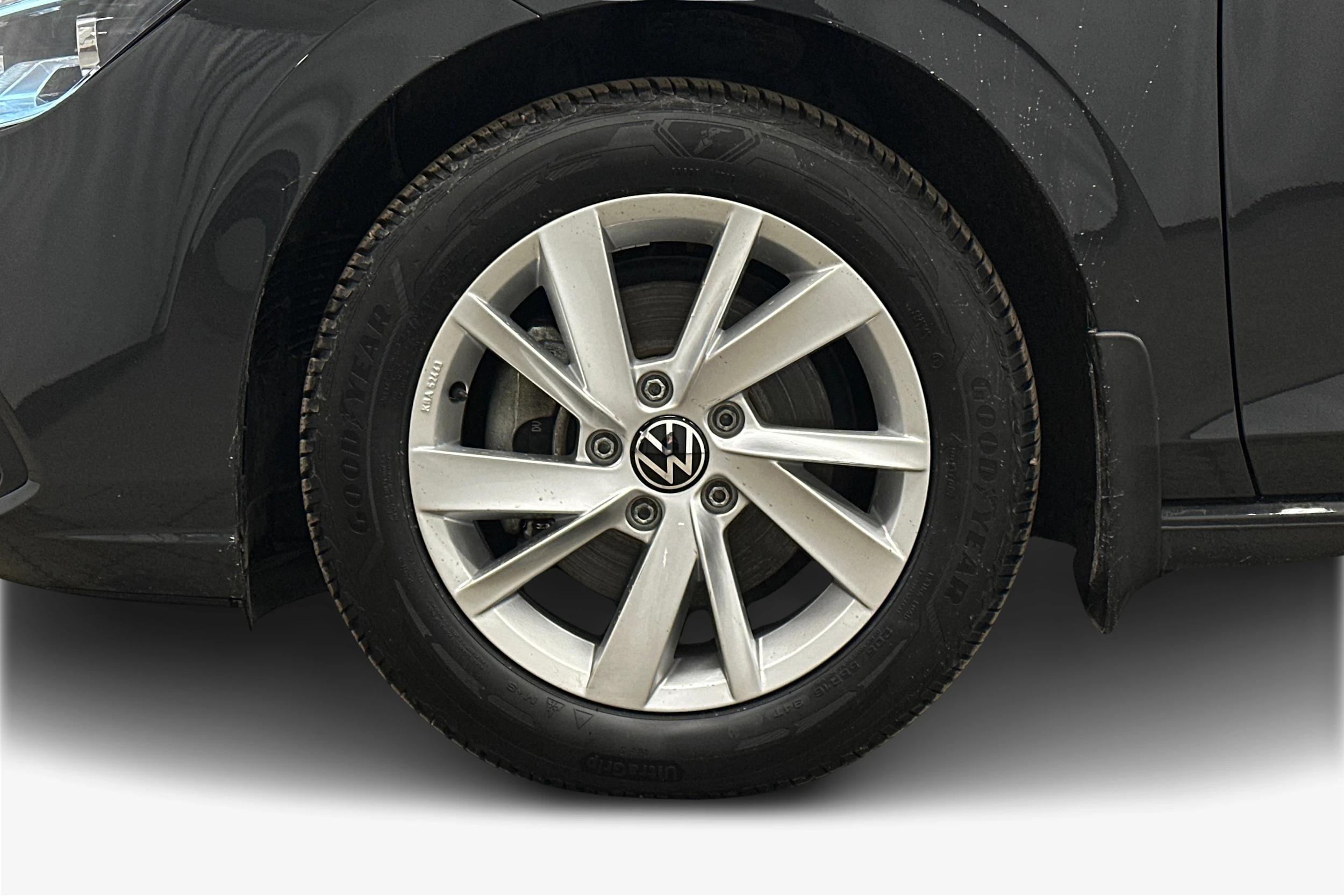 harmaa Volkswagen Golf 2024 kuva 9.