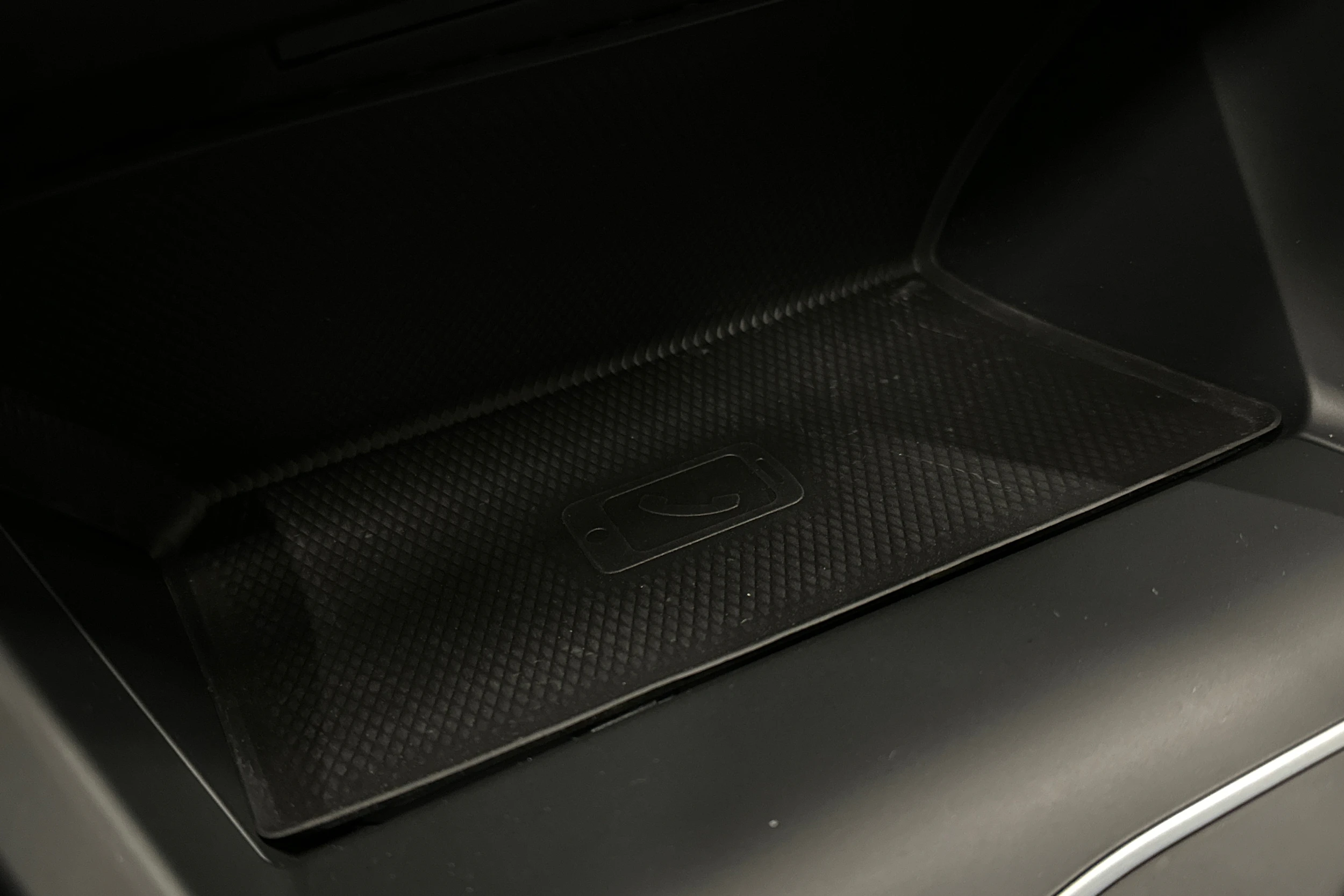 harmaa Volkswagen Golf 2024 kuva 24.