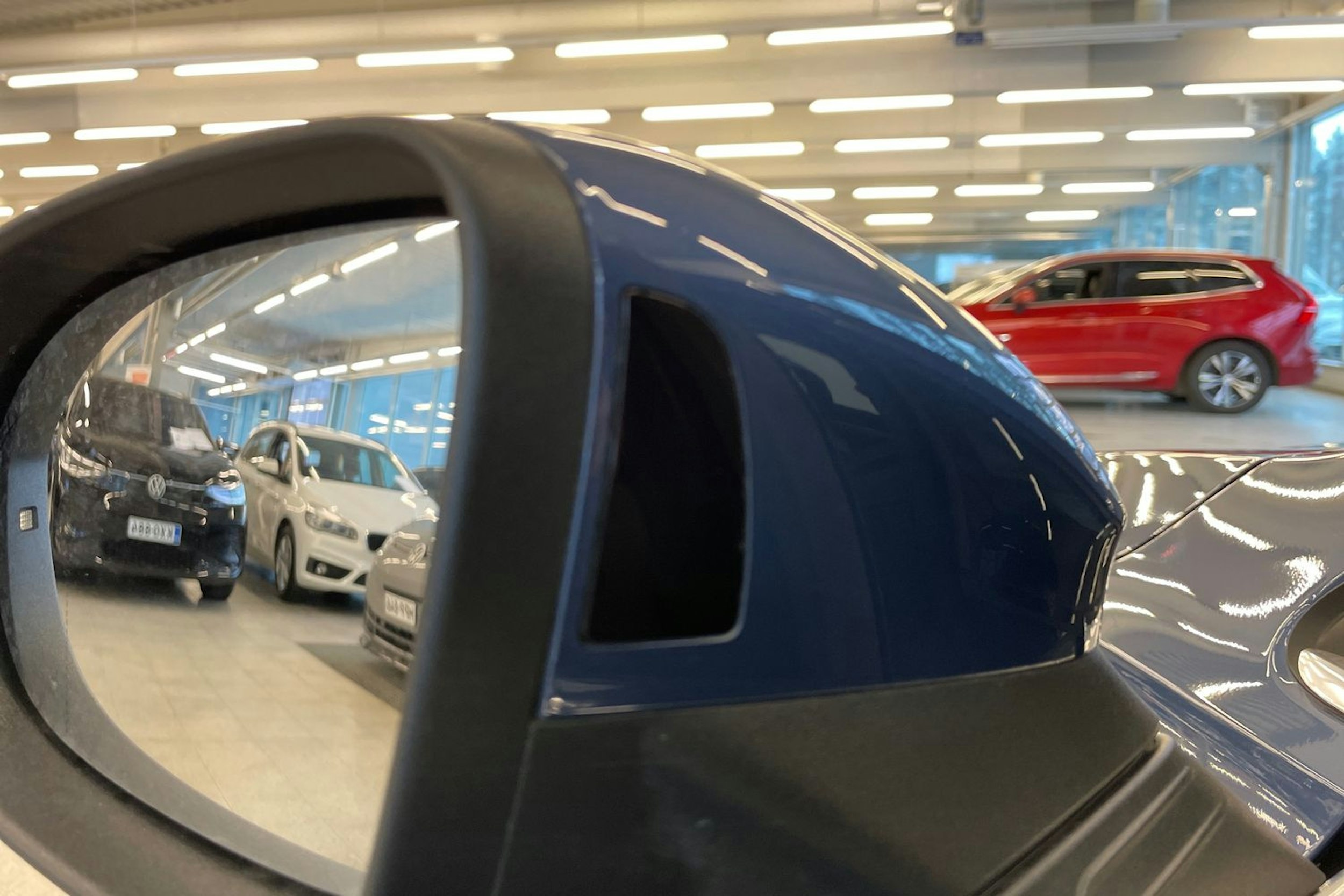 Sininen Volkswagen GOLF 2024 kuva 20.