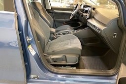 Sininen Volkswagen GOLF 2024 kuva 23.