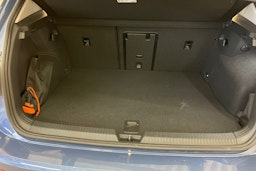 Sininen Volkswagen GOLF 2024 kuva 24.