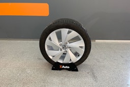 Sininen Volkswagen GOLF 2024 kuva 25.