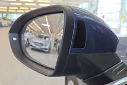 Sininen Volkswagen GOLF 2024 kuva 29.