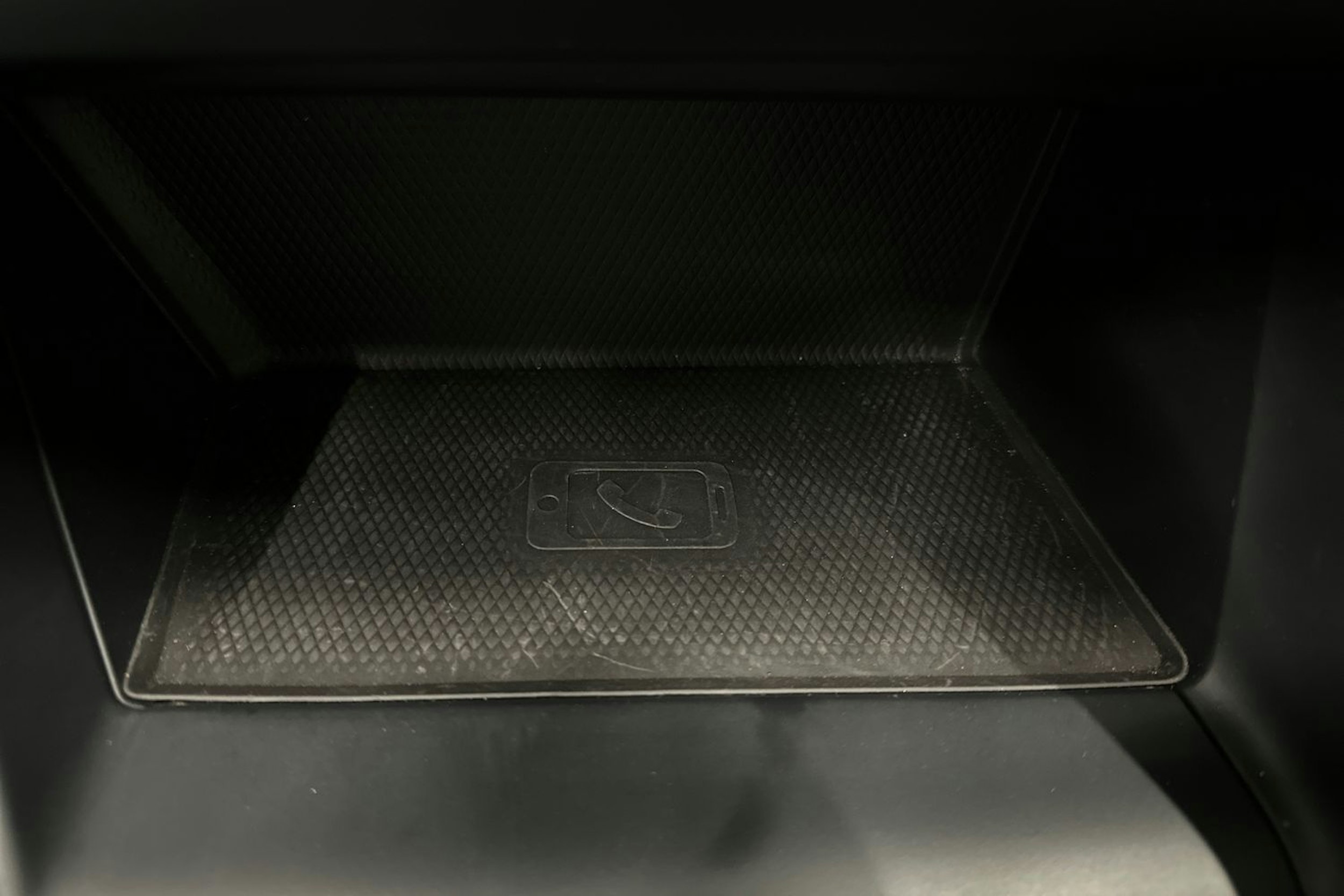 harmaa Volkswagen Golf 2024 kuva 29.
