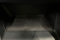 harmaa Volkswagen Golf 2024 kuva 29.