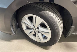 met. musta Volkswagen Golf 2024 kuva 13.