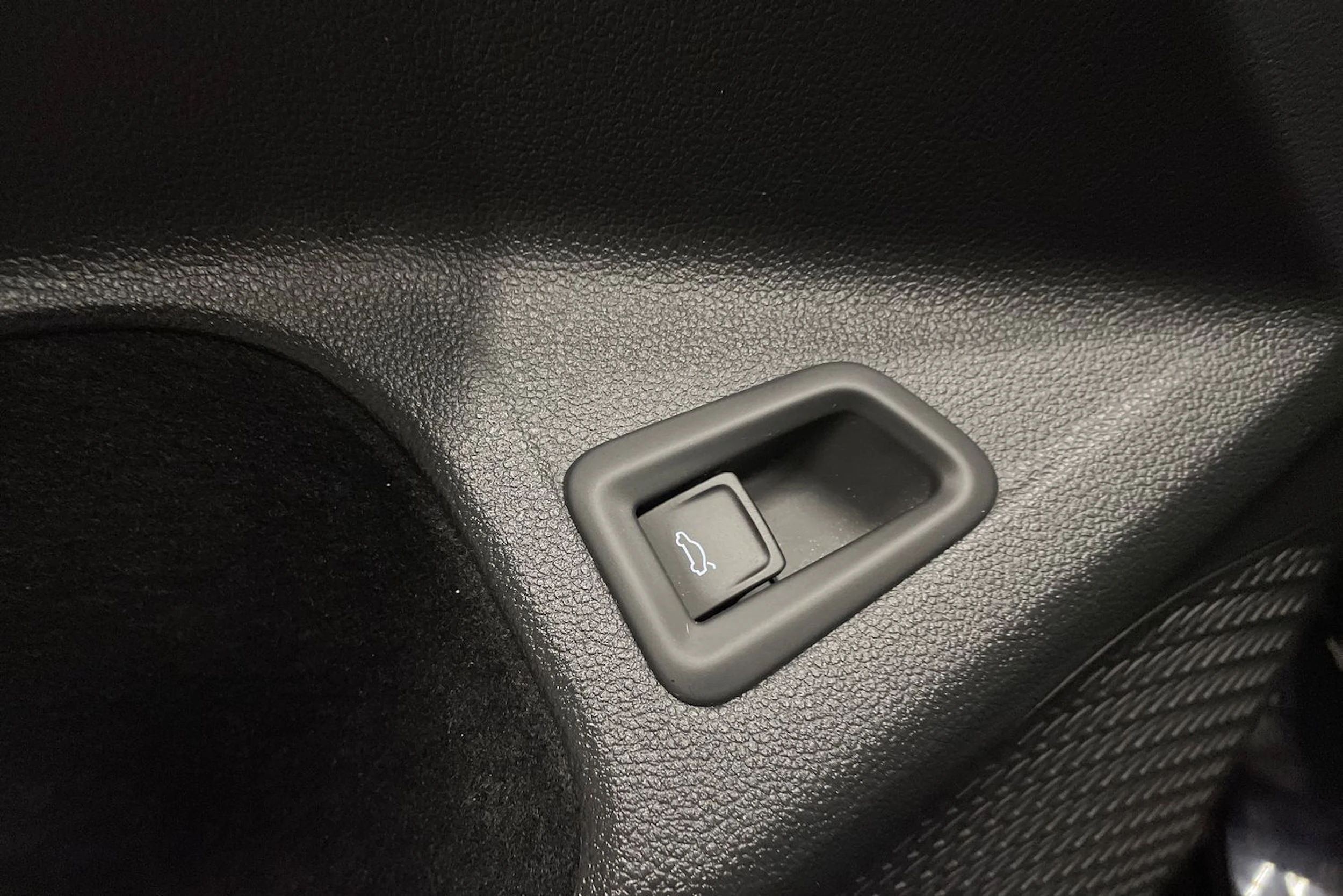 met. musta Volkswagen Golf 2024 kuva 26.