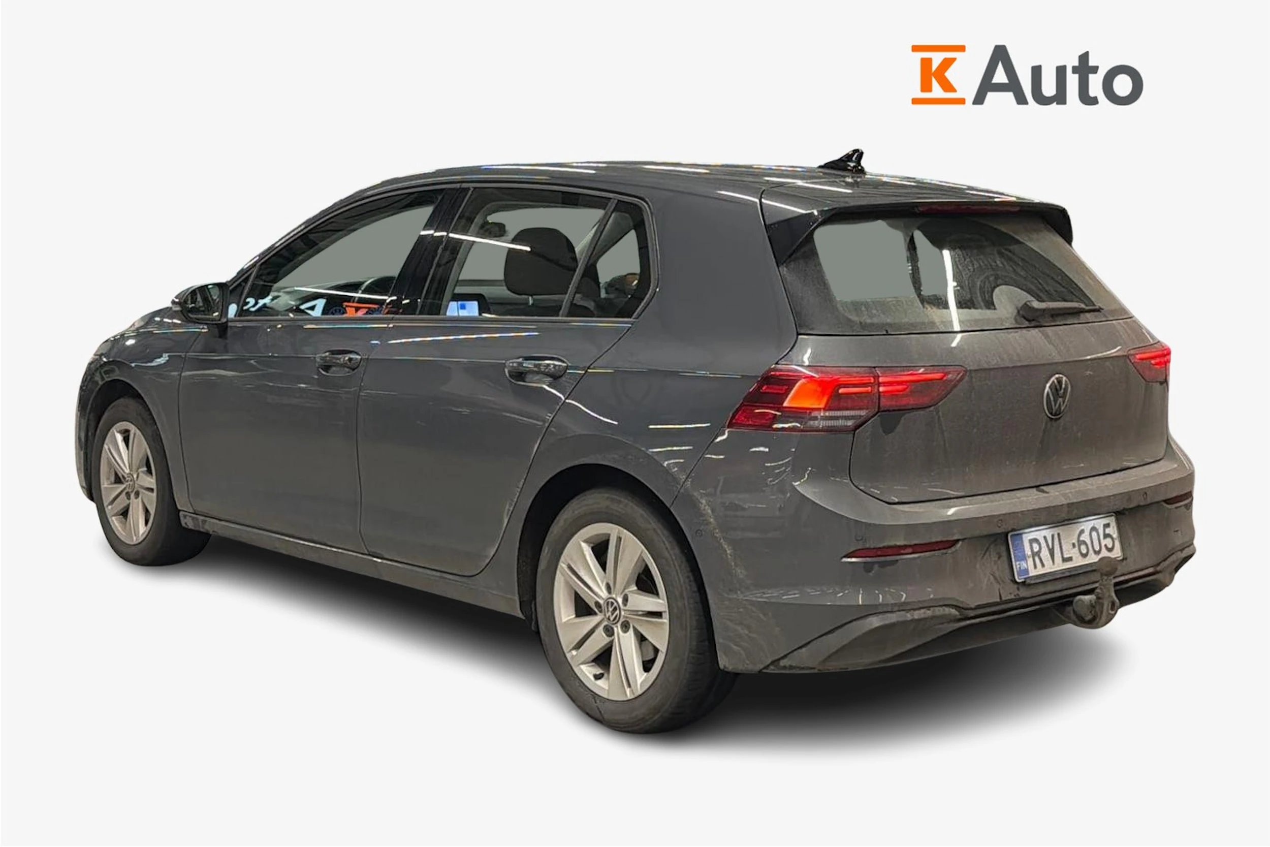 harmaa Volkswagen Golf 2024 kuva 2.