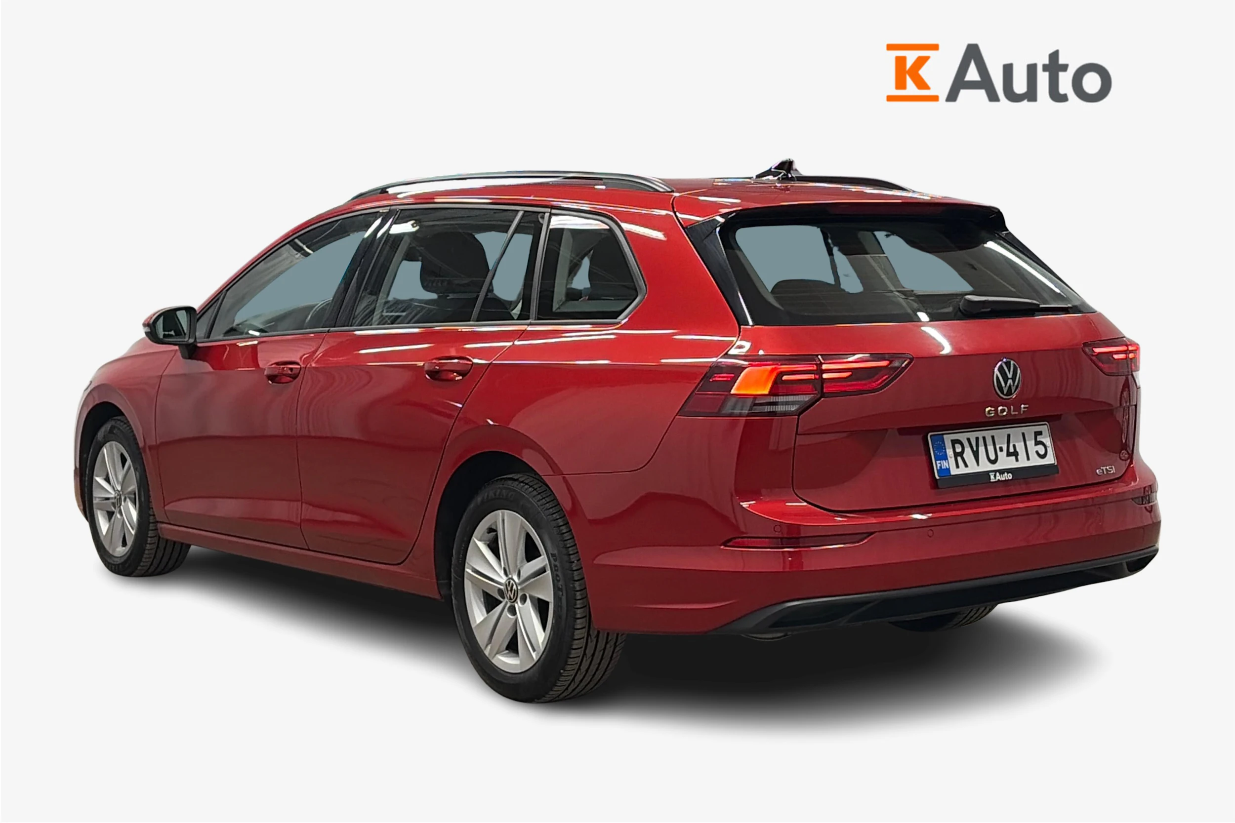 punainen Volkswagen Golf 2024 kuva 3.