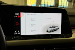 punainen Volkswagen Golf 2024 kuva 25.