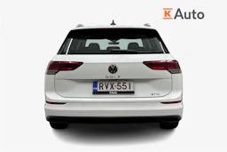valkoinen Volkswagen Golf 2024 kuva 4.