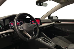 harmaa Volkswagen Golf 2024 kuva 6.