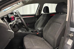 harmaa Volkswagen Golf 2024 kuva 14.