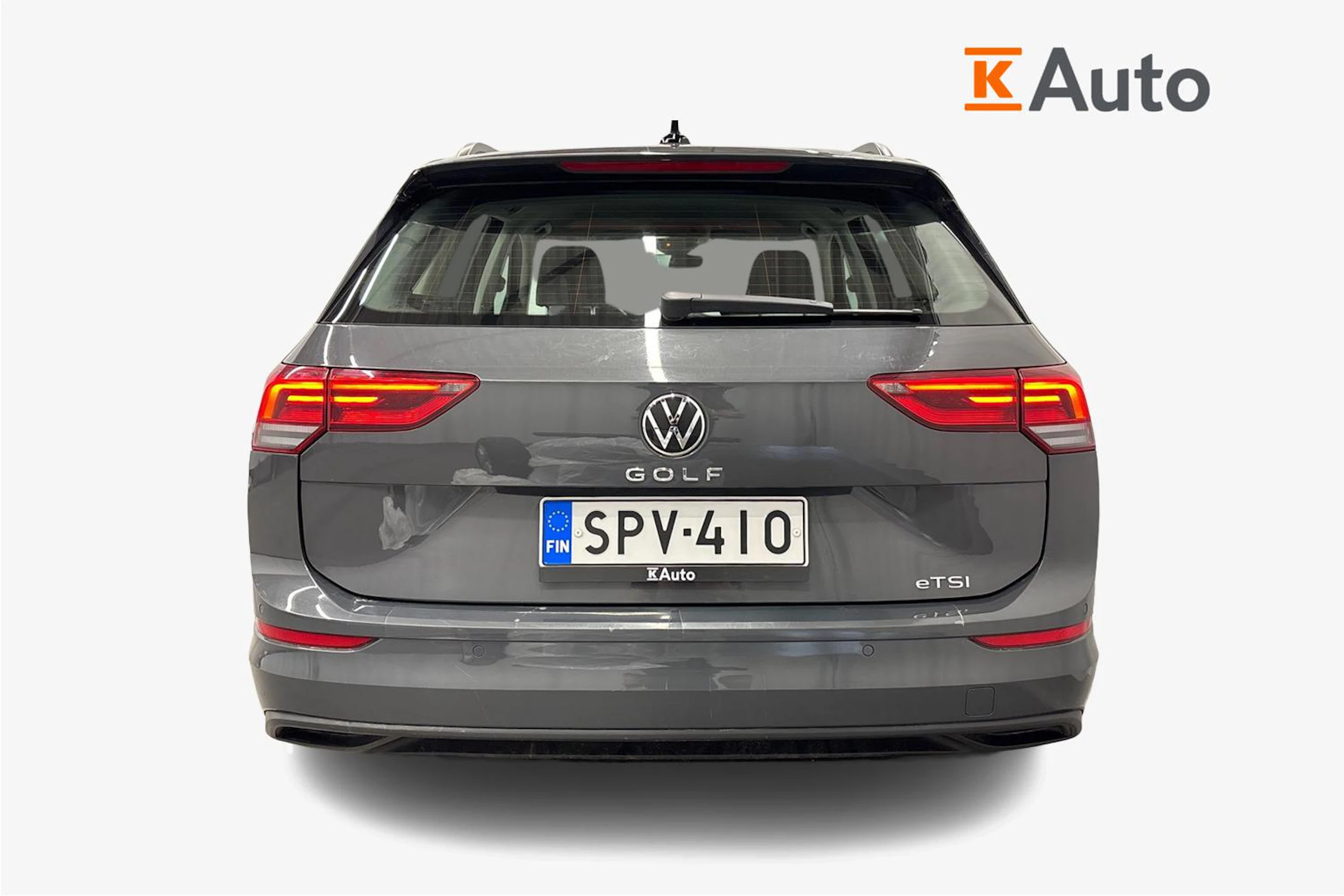harmaa Volkswagen Golf 2024 kuva 4.