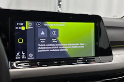 harmaa Volkswagen Golf 2024 kuva 25.
