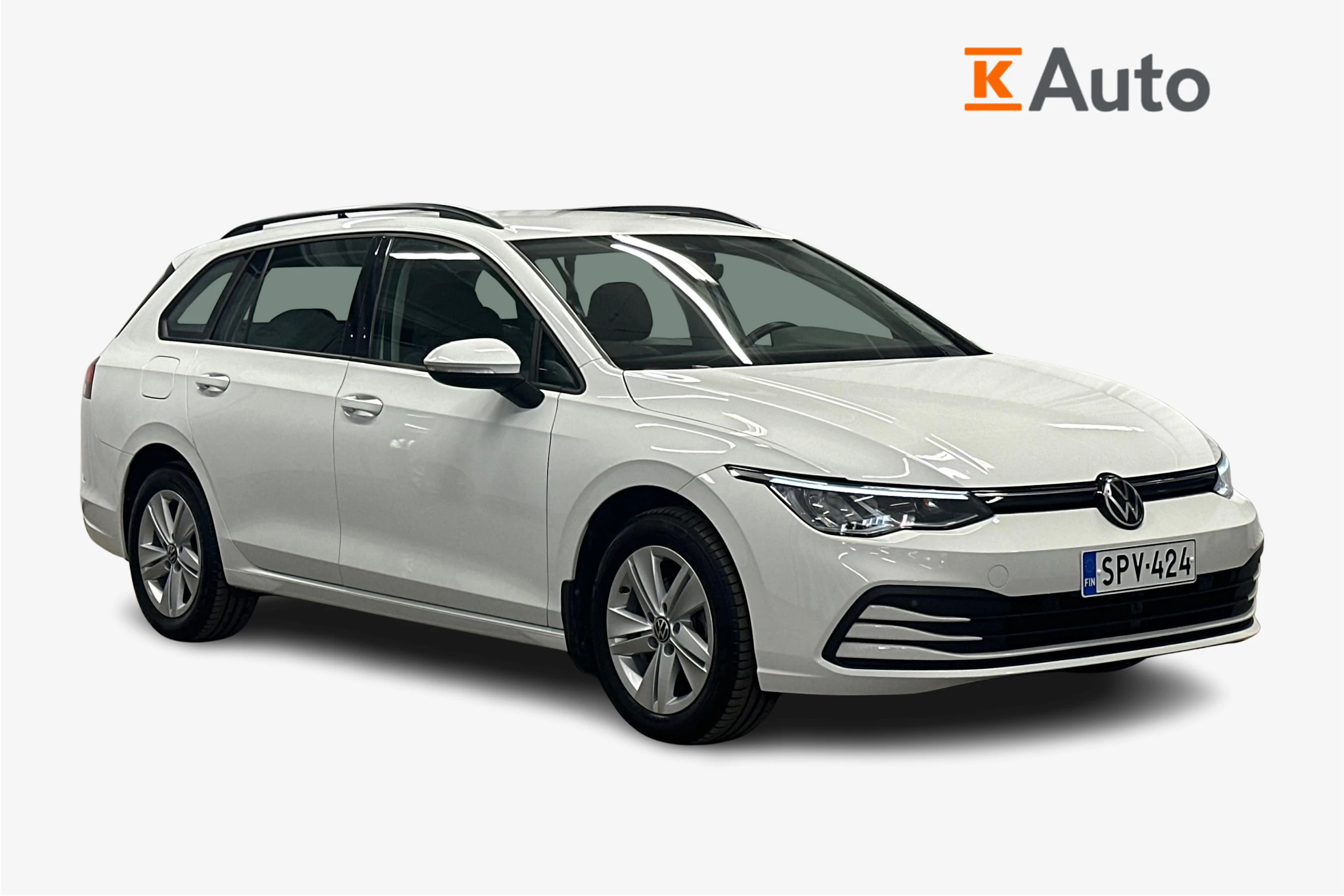 valkoinen Volkswagen Golf 2024 kuva 1.