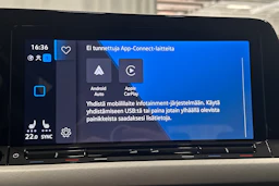 valkoinen Volkswagen Golf 2024 kuva 19.