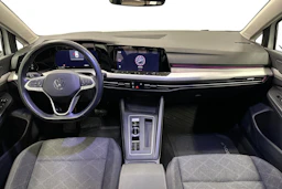 valkoinen Volkswagen Golf 2024 kuva 7.