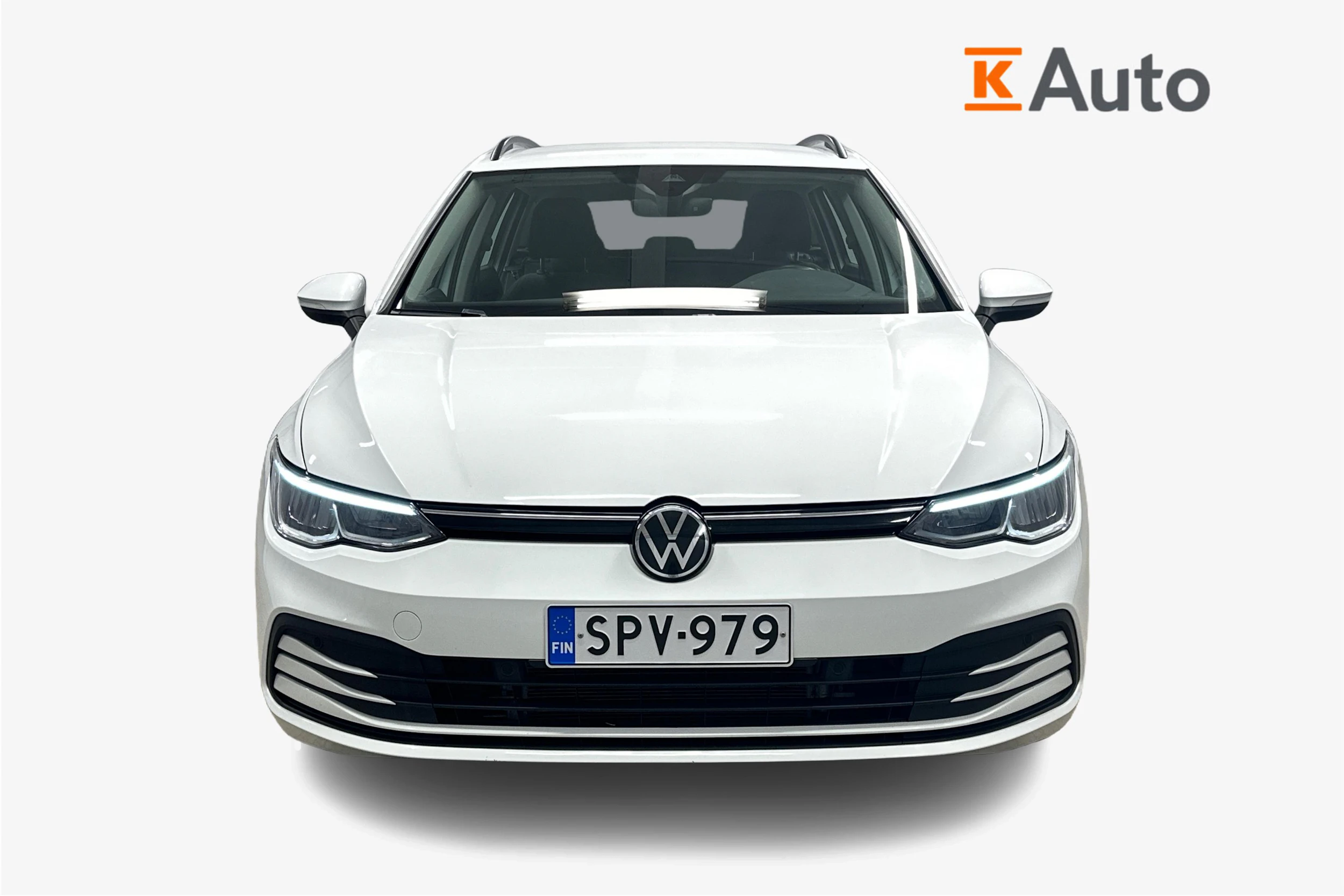 valkoinen Volkswagen Golf 2024 kuva 4.
